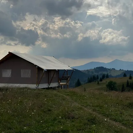 Luxury tent понад хмарами Verkhovyna