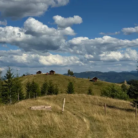понад хмарами Verkhovyna