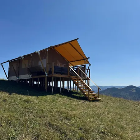 понад хмарами Verkhovyna